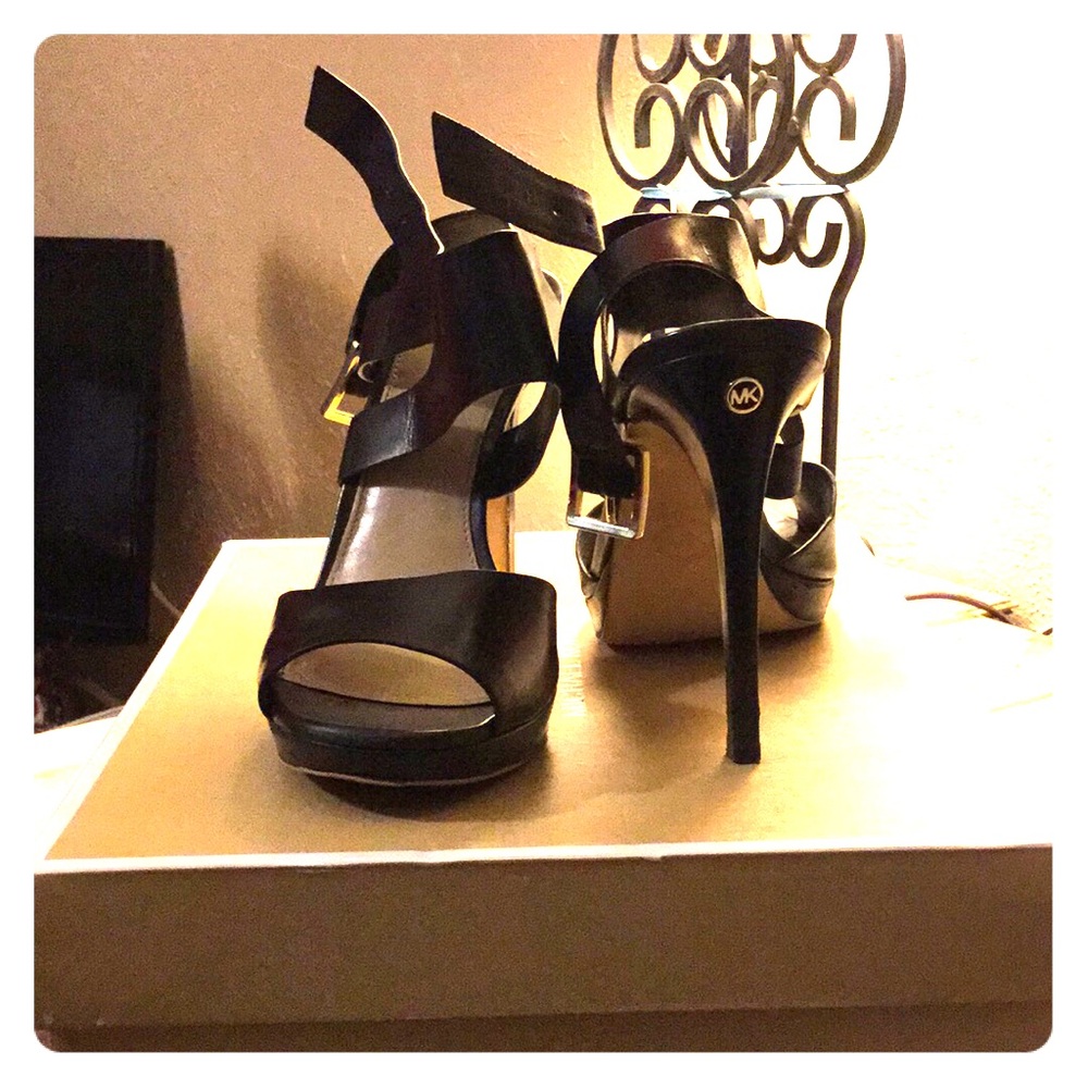 Michael Kors Claudia sandal heels size 8 1/2